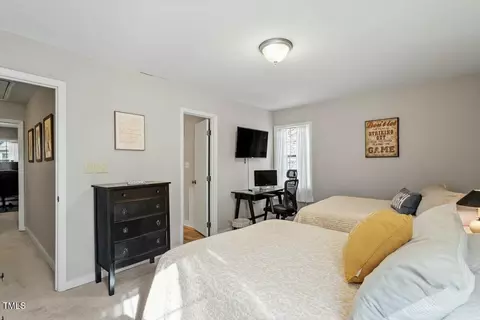 Bedroom - 63 Willow Bridge Dr, Durham, NC 27707 photo 4 of 4