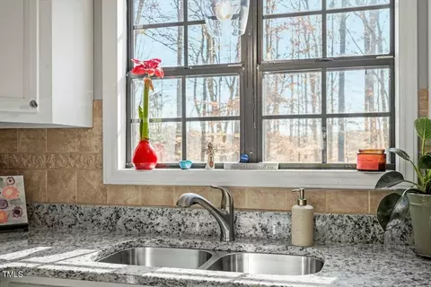 Kitchen - 63 Willow Bridge Dr, Durham, NC 27707 photo 4 of 5