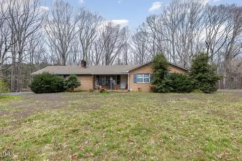 1636 Chrisco Rd W, Seagrove, NC 27341