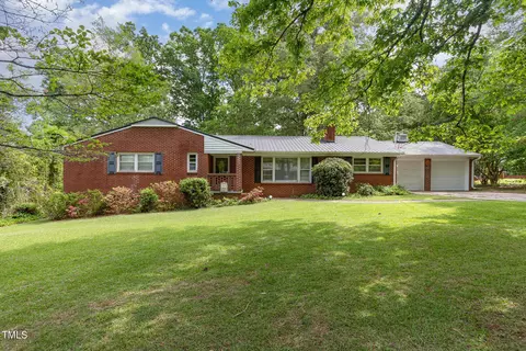 2005 Sutphin Dr, Sanford, NC 27330