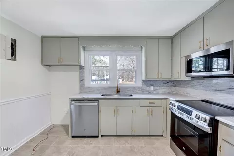 210 Monk Rd, Durham, NC 27704 photo 13