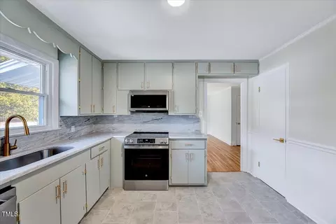 210 Monk Rd, Durham, NC 27704 photo 11