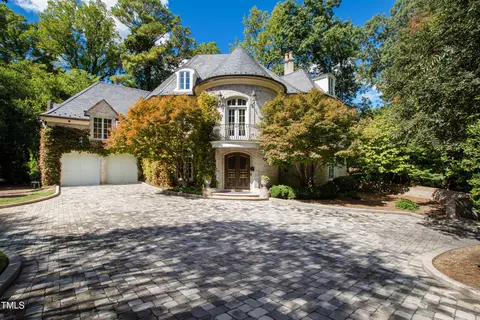 2658 Davis St, Raleigh, NC 27608