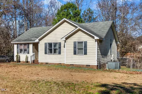 421 Danielle Dr, Garner, NC 27529 photo 4