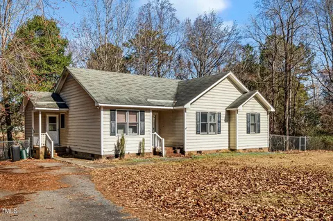 421 Danielle Dr, Garner, NC 27529 photo 3