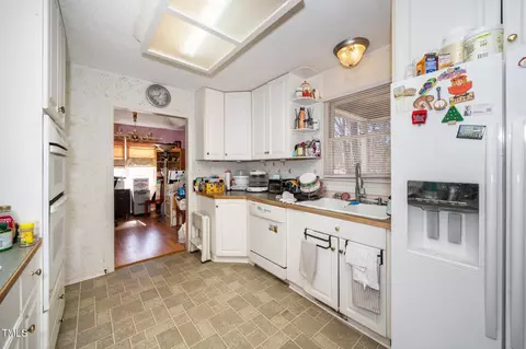 421 Danielle Dr, Garner, NC 27529 photo 8