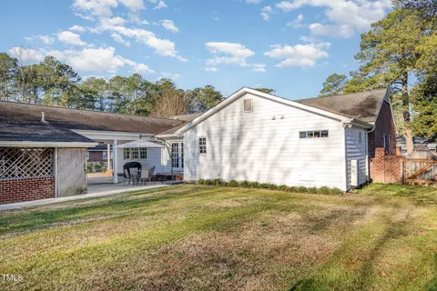 Exterior - 1107 S 2nd St, Smithfield, NC 27577 photo 9 of 9