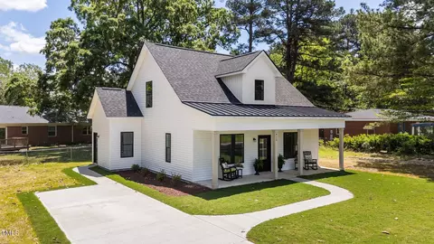 412 N Green St, Selma, NC 27576
