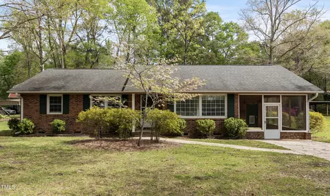 714 W J St, Erwin, NC 28339