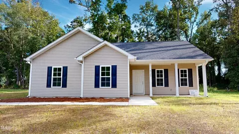 4722 Mcneill Hobbs Rd, Bunnlevel, NC 28323