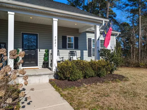 Exterior - 7021 Onslow Stephenson Rd, Willow Spring, NC 27592 photo 1 of 6