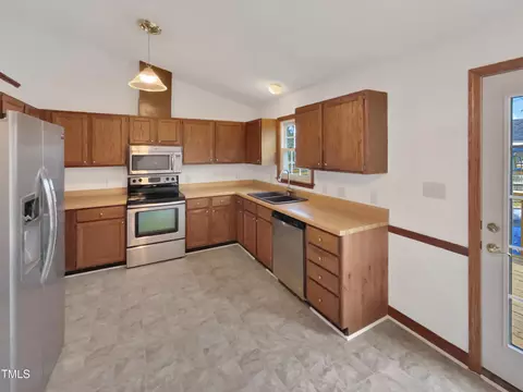 Kitchen - 1109 Cloud Nine Ct, Wake Forest, NC 27587 photo 1 of 2