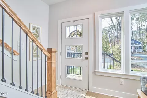Entry Way - 2704 Ashley St #B, Durham, NC 27704 photo 1 of 7
