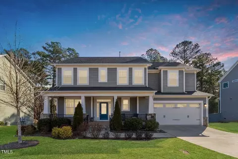 401 River Falls Dr, Apex, NC 27539