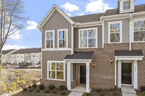 231 Frosted Iris Lane Ln #174, Garner, NC 27529