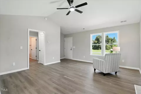 73 Grace Pond Ave, Benson, NC 27504 photo 6