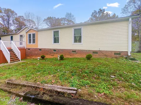 6508 Treetop Ct, Snow Camp, NC 27349
