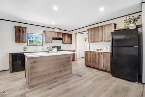 112 Mckoy Town Rd, Cameron, NC 28326