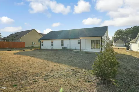 Exterior - 90 Landfall Ln, Smithfield, NC 27577 photo 4 of 6