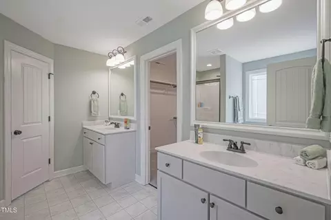 Bath - 90 Landfall Ln, Smithfield, NC 27577 photo 2 of 5