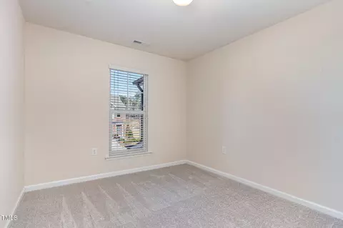 Bedroom - 1009 Laceflower Dr, Durham, NC 27713 photo 4 of 5