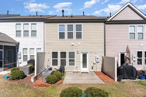 Exterior - 1009 Laceflower Dr, Durham, NC 27713 photo 4 of 4