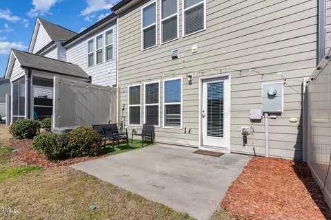 Exterior - 1009 Laceflower Dr, Durham, NC 27713 photo 3 of 4