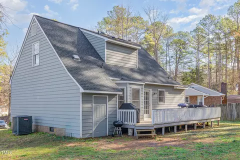 Exterior - 104 Tyser Pl, Garner, NC 27529 photo 4 of 8