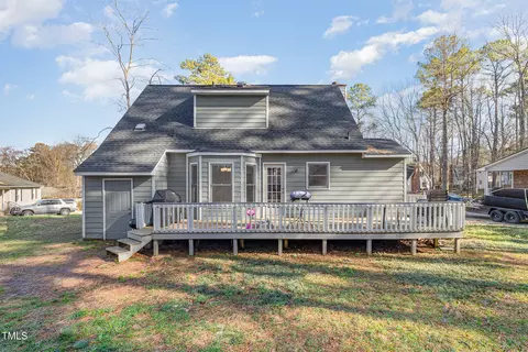 Exterior - 104 Tyser Pl, Garner, NC 27529 photo 7 of 8