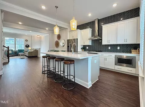 322 Clementine Dr, Cary, NC 27519