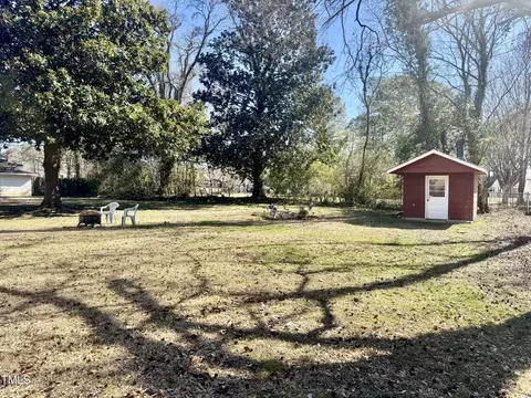 Exterior - 509 Powell St, Smithfield, NC 27577 photo 4 of 6