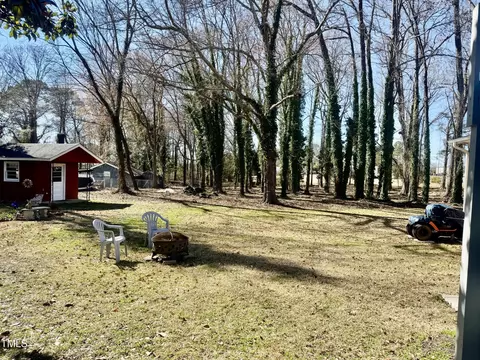 Exterior - 509 Powell St, Smithfield, NC 27577 photo 5 of 6