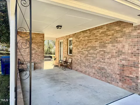 Exterior - 509 Powell St, Smithfield, NC 27577 photo 3 of 6