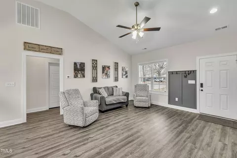 591 Mckay St, Erwin, NC 28339 photo 7