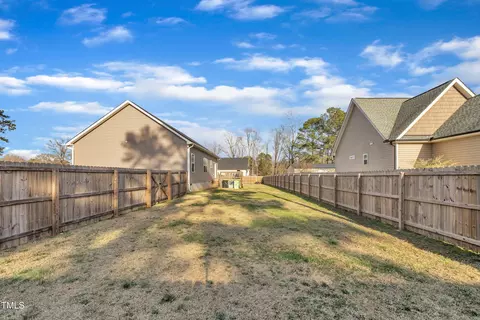 591 Mckay St, Erwin, NC 28339 photo 34