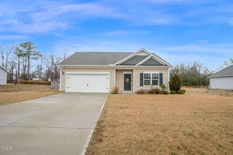 328 Settlers Pointe Dr, Pikeville, NC 27863