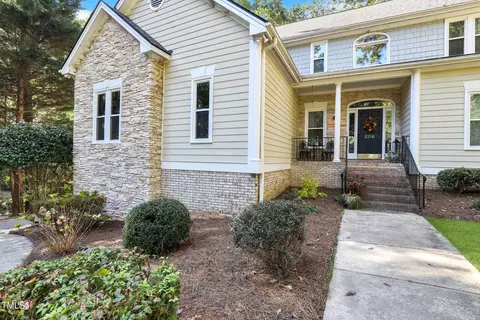 206 Steep Bank Dr, Cary, NC 27518