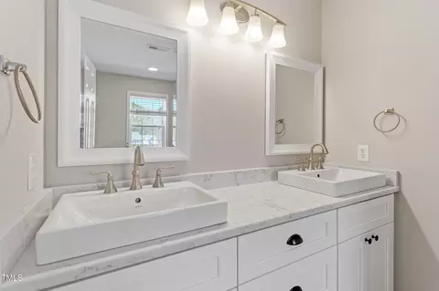 286 Audrey Cir, Garner, NC 27529 photo 9