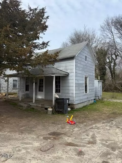 749 Southerland St, Henderson, NC 27536