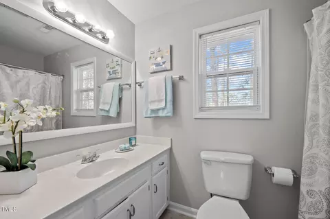 Bath - 1112 Chalk Level Rd, Durham, NC 27704 photo 1 of 2