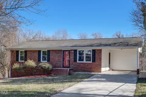 511 Staples St, Reidsville, NC 27320