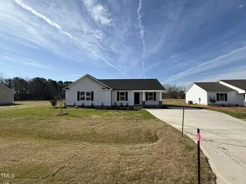 90 Pate Landing Dr, Selma, NC 27576