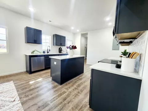 Kitchen - 606 E Pearsall St, Dunn, NC 28334 photo 7 of 7