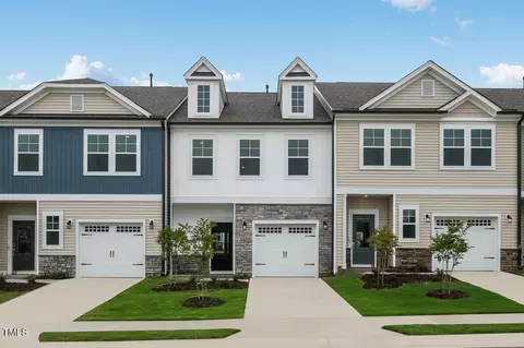 58 Shay St, Angier, NC 27501