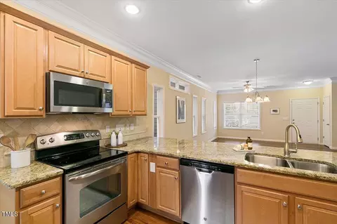 Kitchen - 968 Shoofly Path, Apex, NC 27502 photo 3 of 7