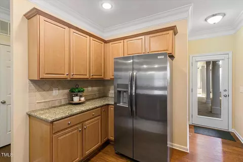 Kitchen - 968 Shoofly Path, Apex, NC 27502 photo 4 of 7