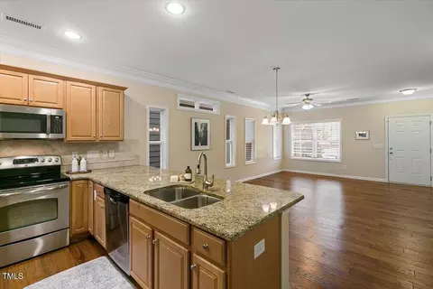 Kitchen - 968 Shoofly Path, Apex, NC 27502 photo 5 of 7