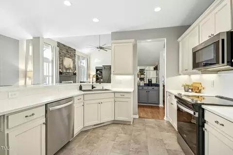 Kitchen - 1002 Augustine Trl, Cary, NC 27518 photo 2 of 5