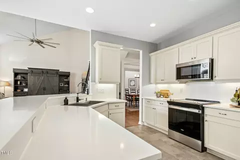 Kitchen - 1002 Augustine Trl, Cary, NC 27518 photo 3 of 5