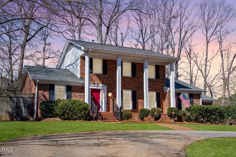 4610 Oakcliffe Rd, Greensboro, NC 27406